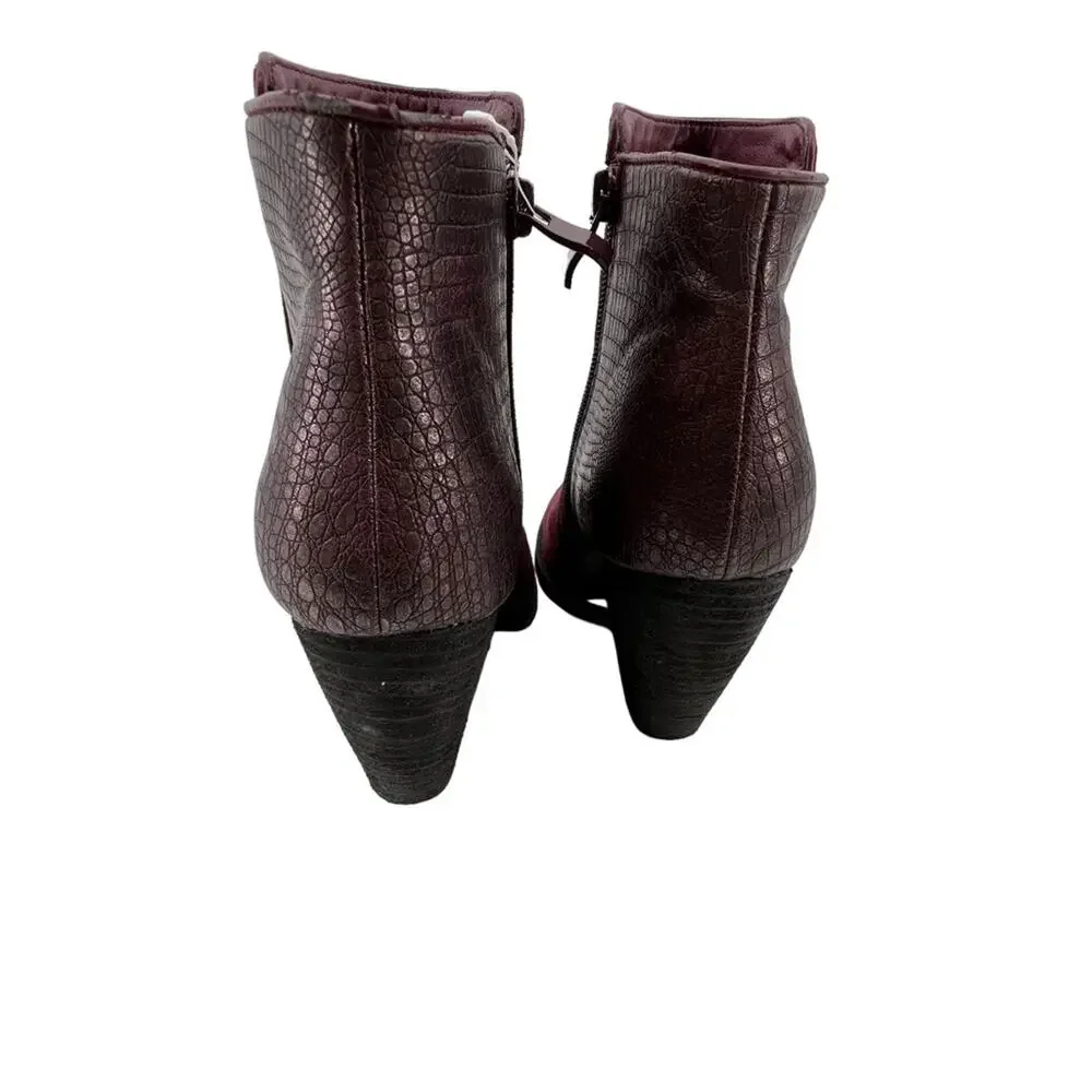Very Volatile Size 8.5 Wedge Boot Bootie Burgundy Red Leather Stacked Heel
